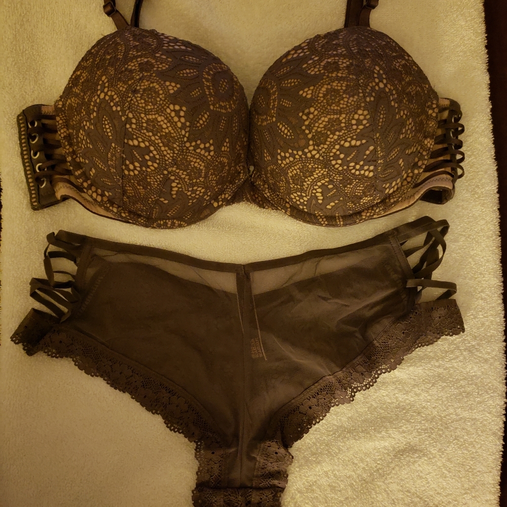 Victoria's Secret Very Sexy Bra and panties